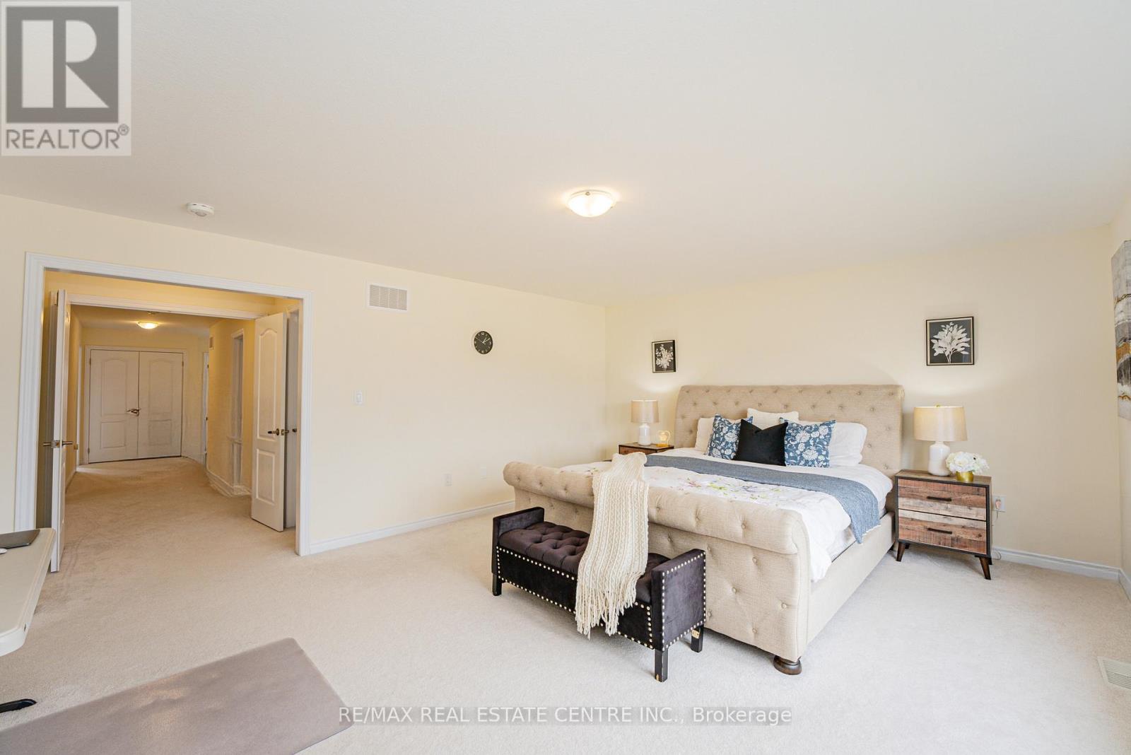 22 Oaktree Drive, Haldimand, Ontario  N3W 0E6 - Photo 25 - X12695602