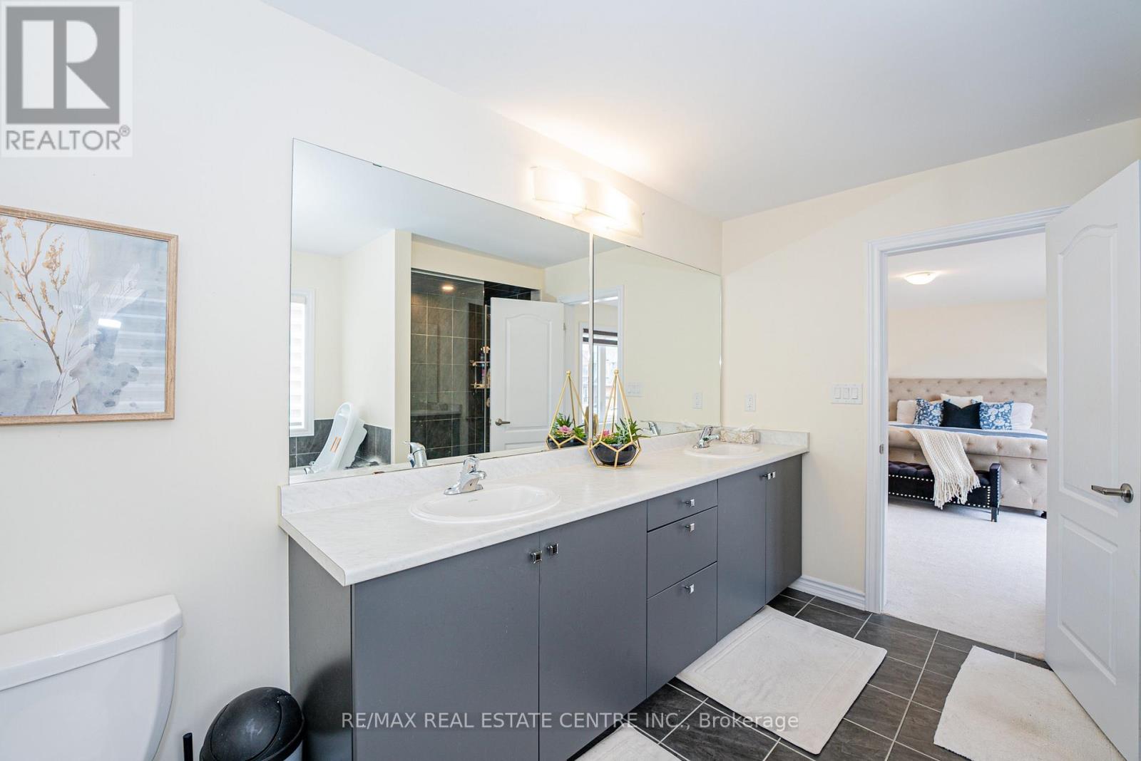 22 Oaktree Drive, Haldimand, Ontario  N3W 0E6 - Photo 28 - X12695602