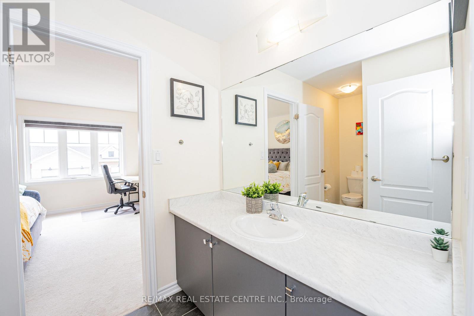 22 Oaktree Drive, Haldimand, Ontario  N3W 0E6 - Photo 33 - X12695602