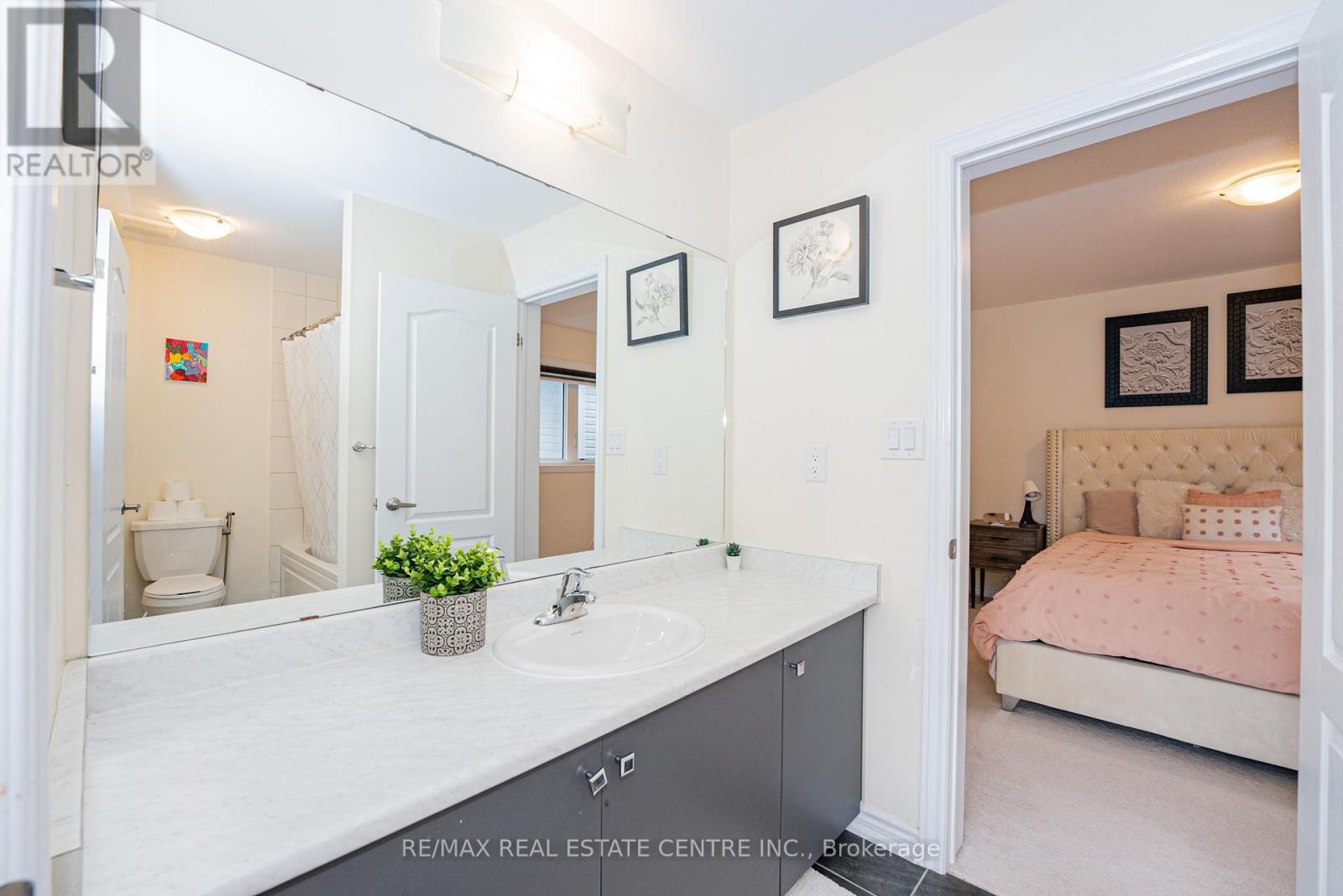 22 Oaktree Drive, Haldimand, Ontario  N3W 0E6 - Photo 37 - X12695602