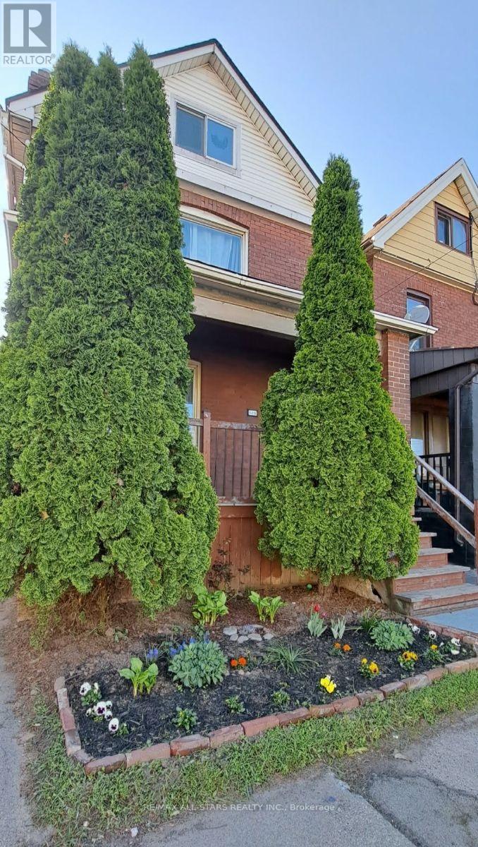 529 Wentworth Street N, Hamilton, Ontario  L8L 5X2 - Photo 2 - X12695660