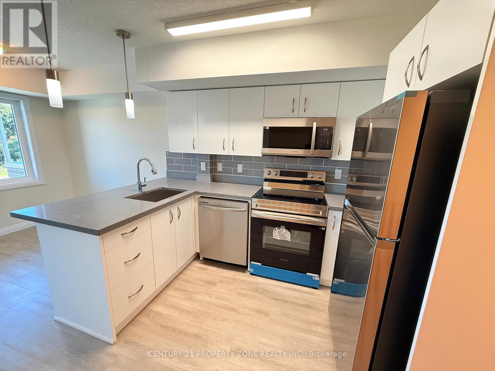 C60 - 370 Fisher Mills Road, Cambridge, Ontario  N3C 0G8 - Photo 11 - X12695688