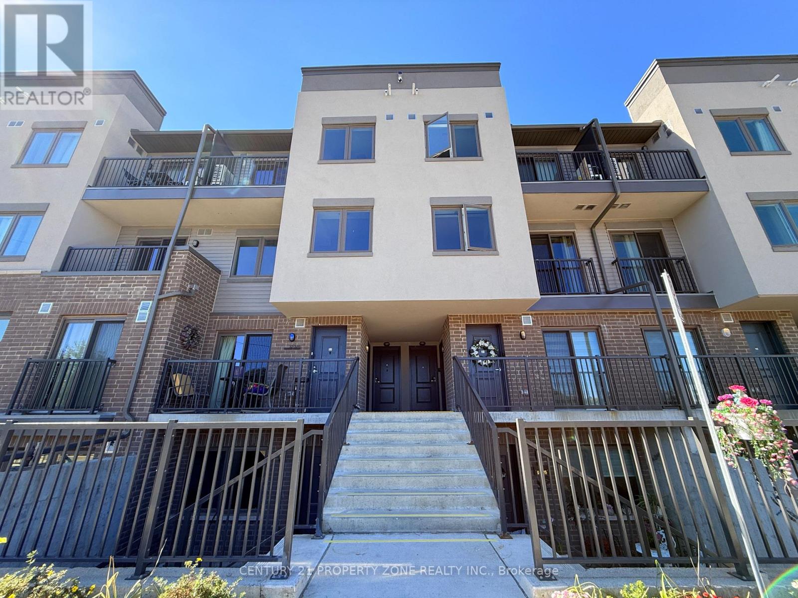 C60 - 370 Fisher Mills Road, Cambridge, Ontario  N3C 0G8 - Photo 2 - X12695688