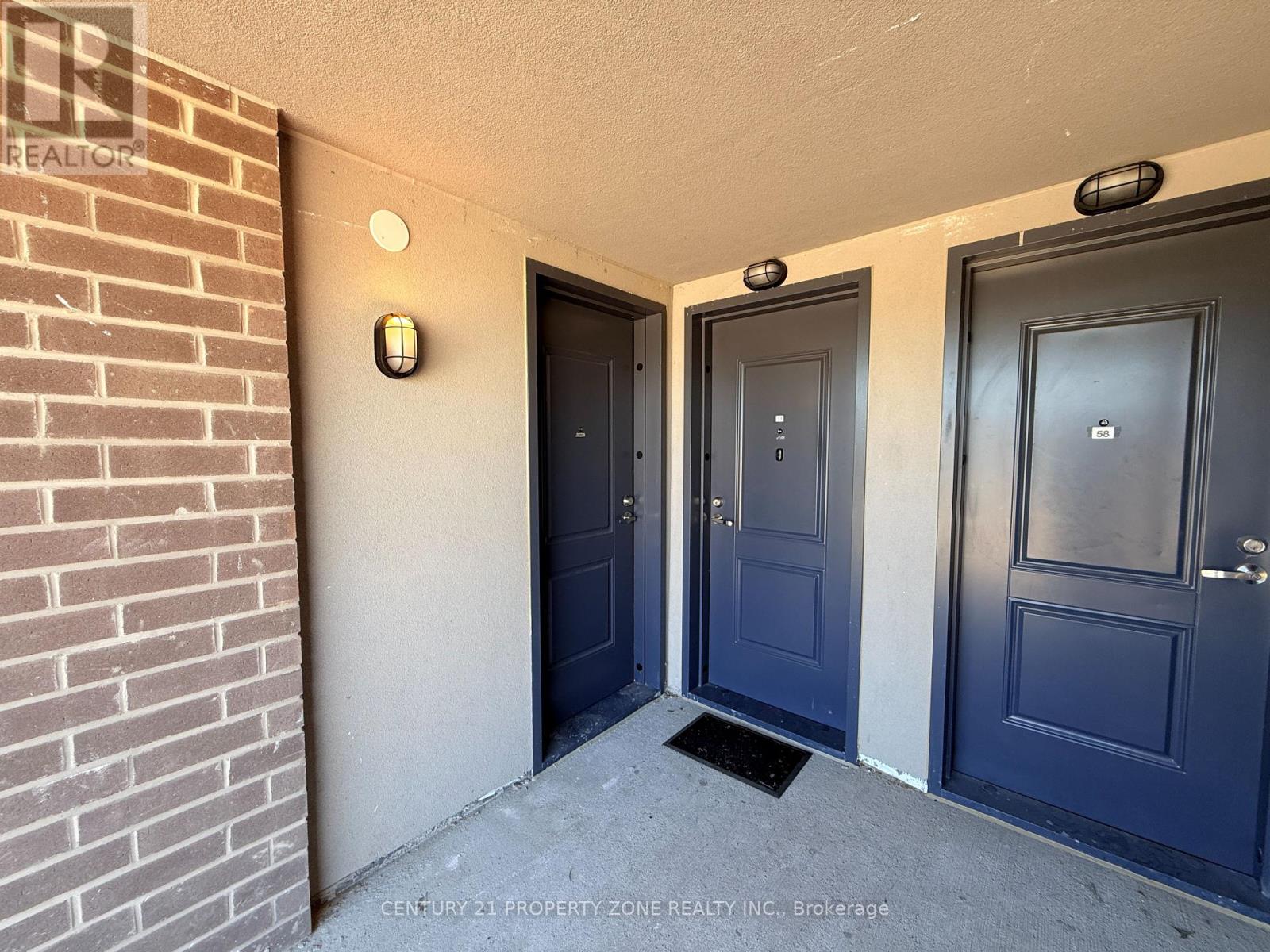 C60 - 370 Fisher Mills Road, Cambridge, Ontario  N3C 0G8 - Photo 4 - X12695688