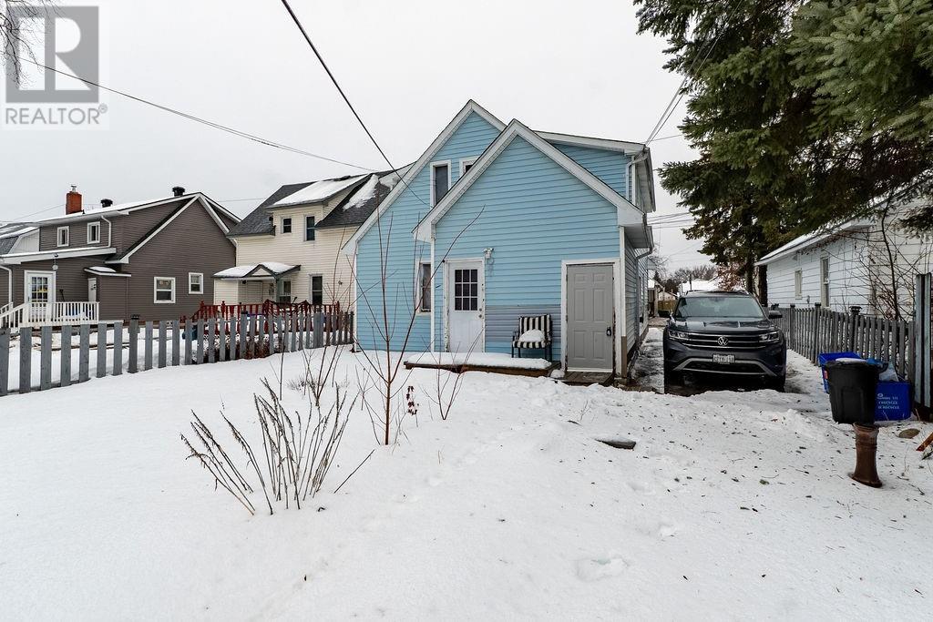 197 St.george Street, Greater Sudbury, Ontario  P3C 2W9 - Photo 3 - 2125998