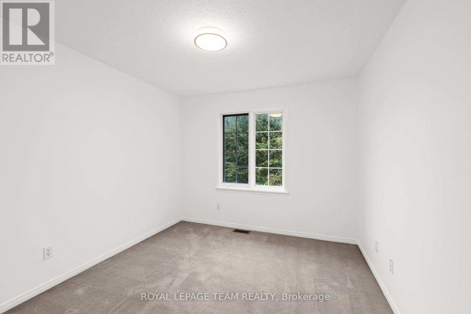 137 Macassa Circle, Ottawa, Ontario  K2T 1J9 - Photo 22 - X12436914