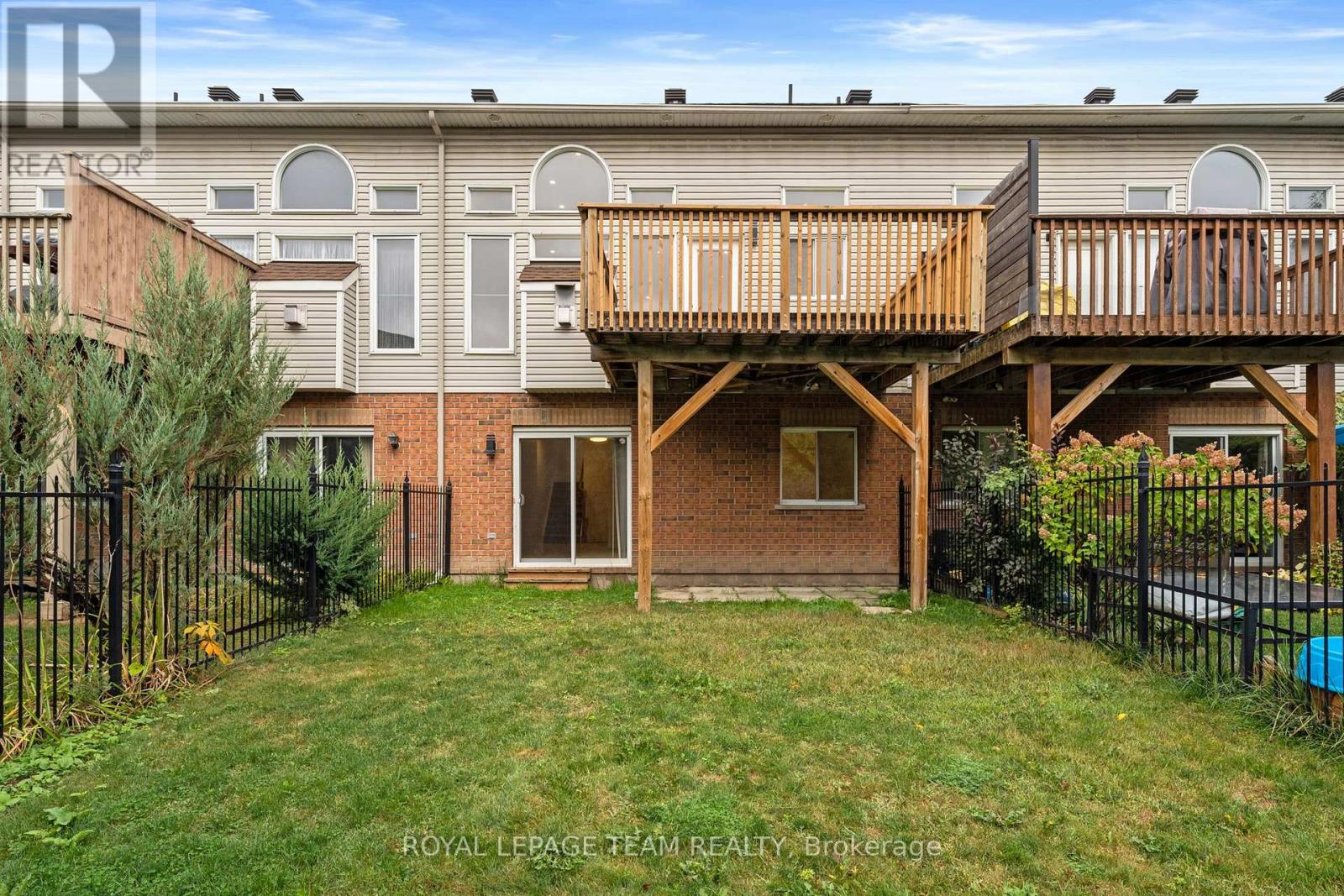 137 Macassa Circle, Ottawa, Ontario  K2T 1J9 - Photo 30 - X12436914