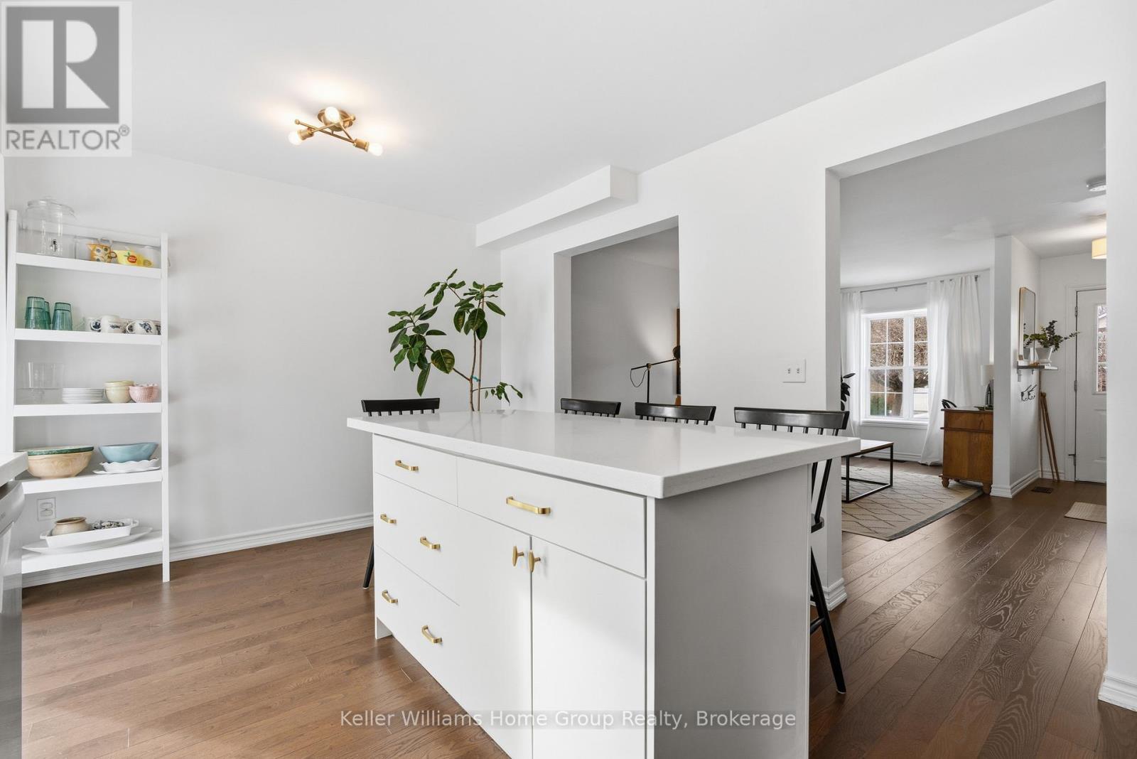 121 Moss Place, Guelph, Ontario  N1G 4V4 - Photo 14 - X12695820