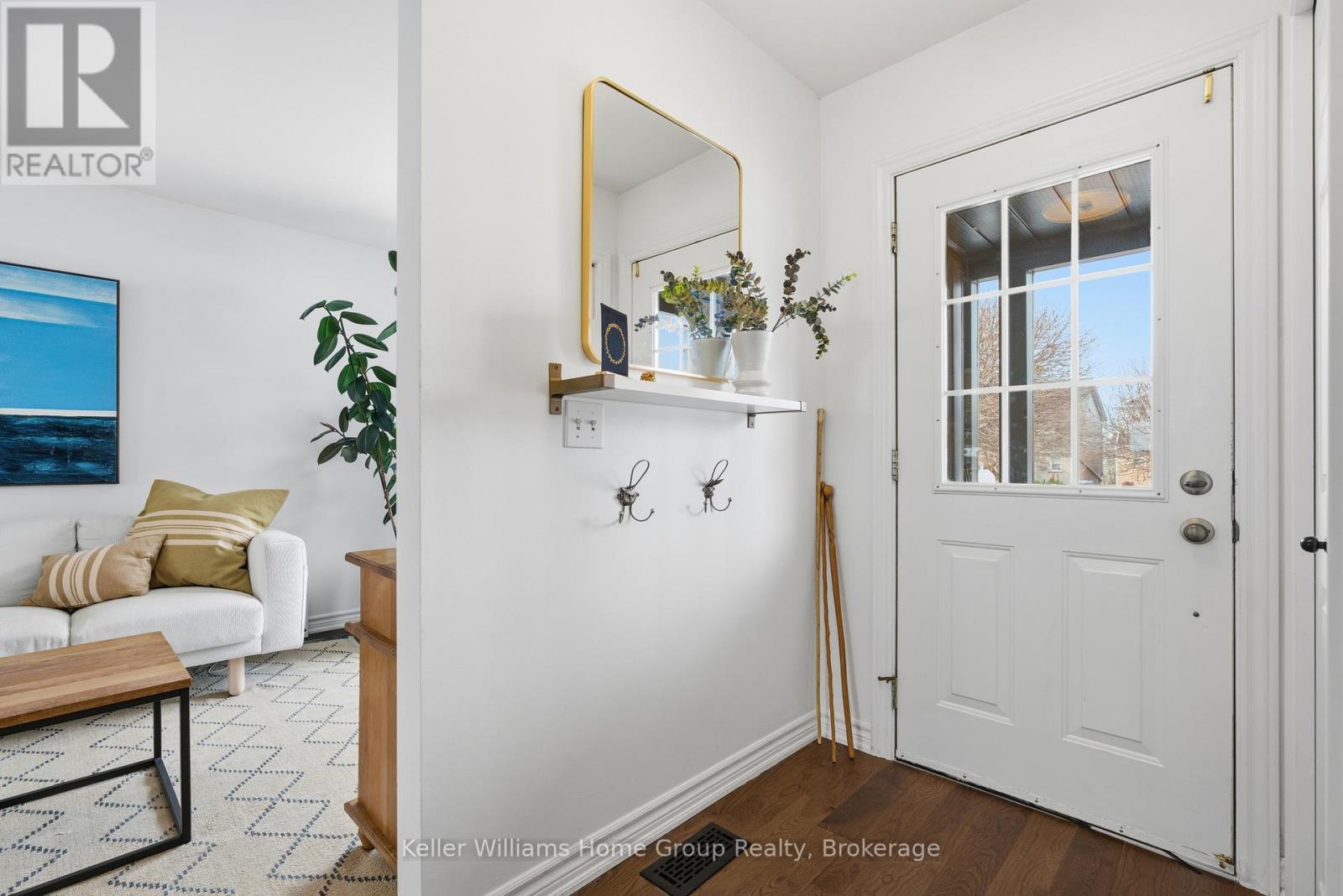 121 Moss Place, Guelph, Ontario  N1G 4V4 - Photo 4 - X12695820