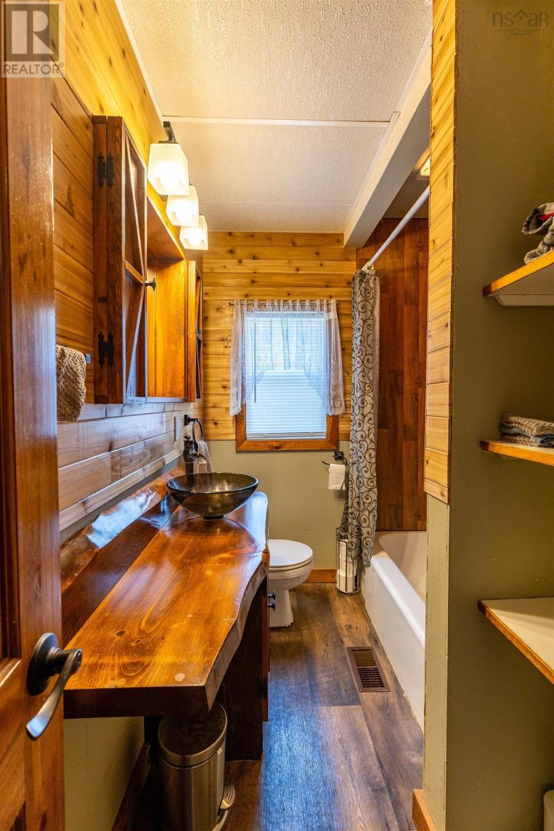 1192 Highway 335, Middle West Pubnico, Nova Scotia  B0W 2M0 - Photo 19 - 202524663