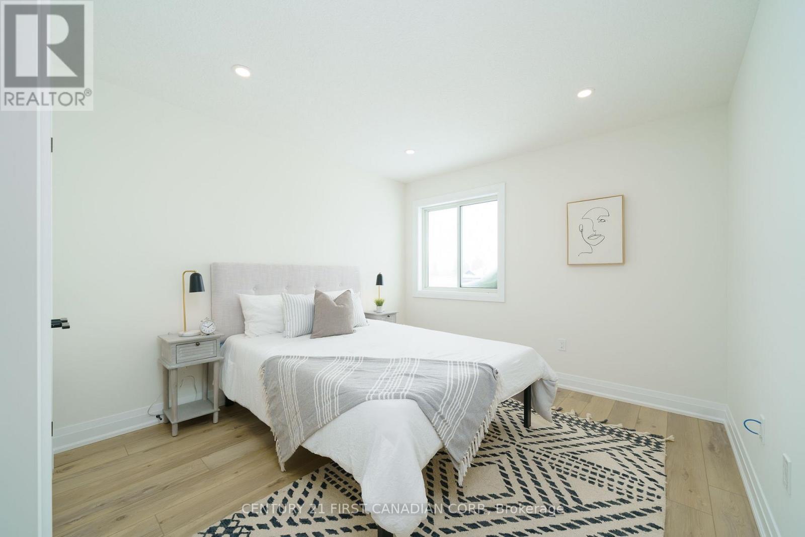 486 Julianna Court, Plympton-Wyoming, Ontario  N0N 1T0 - Photo 22 - X12695752