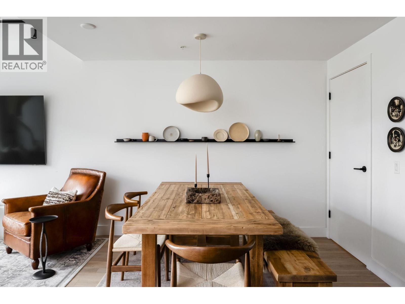 Listing Picture 4 of 23 : 3914 DUMFRIES STREET, Vancouver / 溫哥華 - 魯藝地產 Yvonne Lu Group - MLS Medallion Club Member