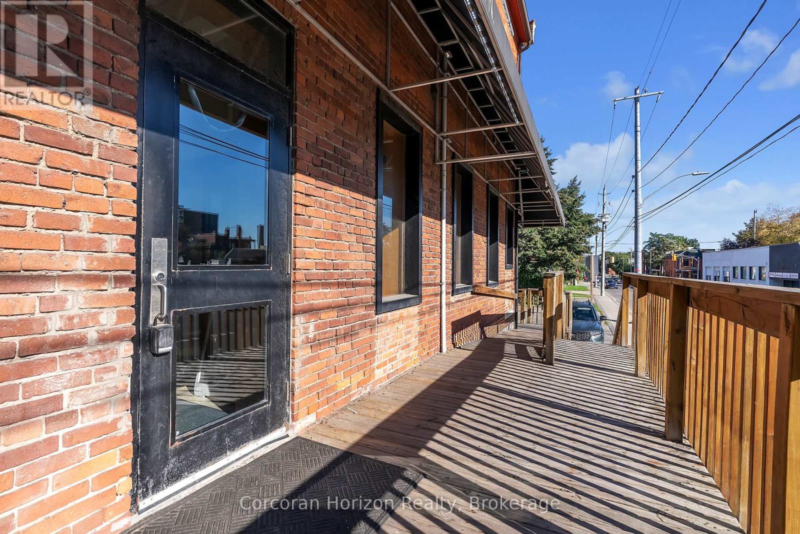 B2 - 15 Wellington Street N, Hamilton, Ontario  L8R 1M7 - Photo 1 - X12695788