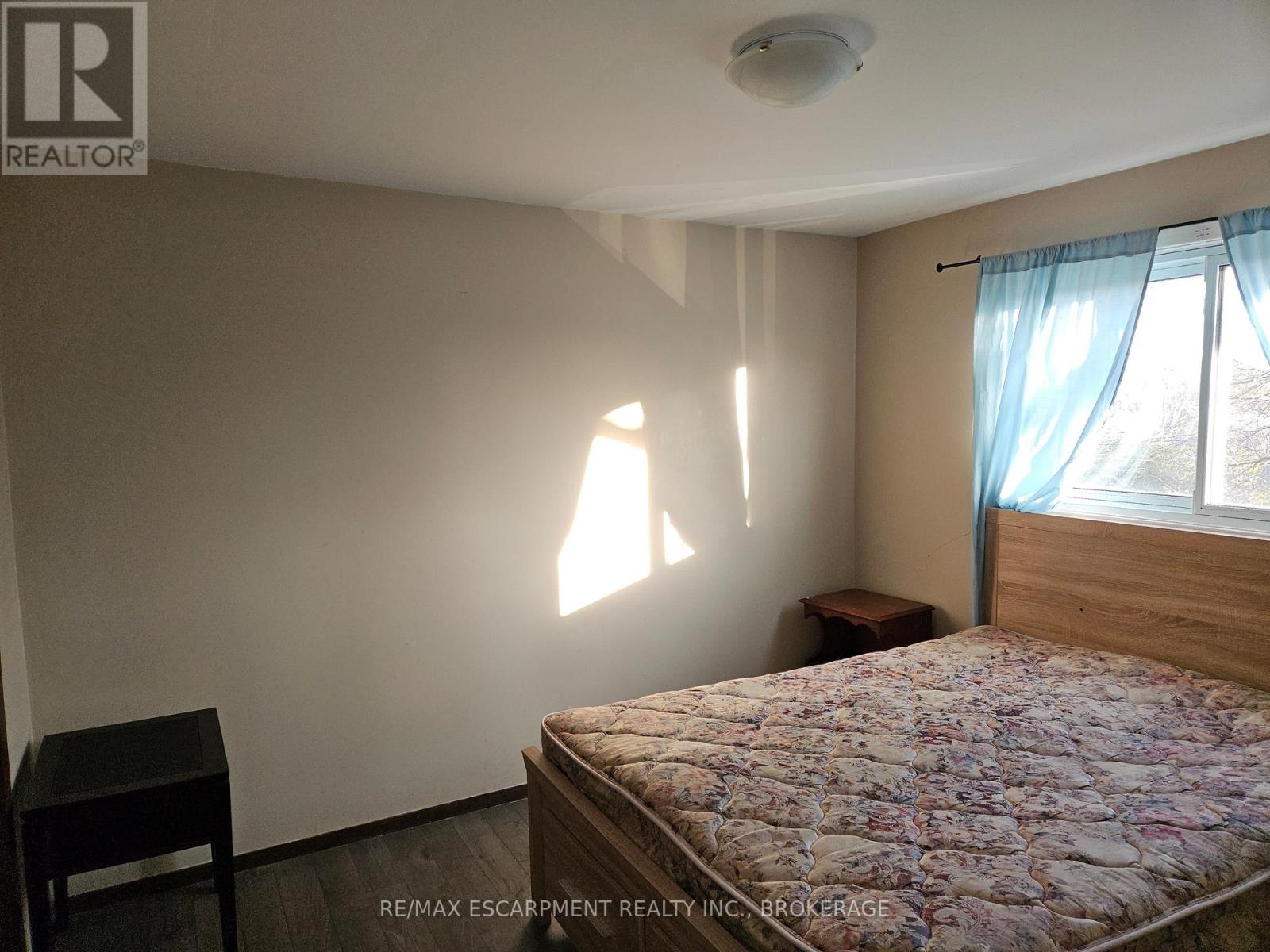 B - 100 Endicott Terrace, Welland, Ontario  L3C 5R9 - Photo 9 - X12695836