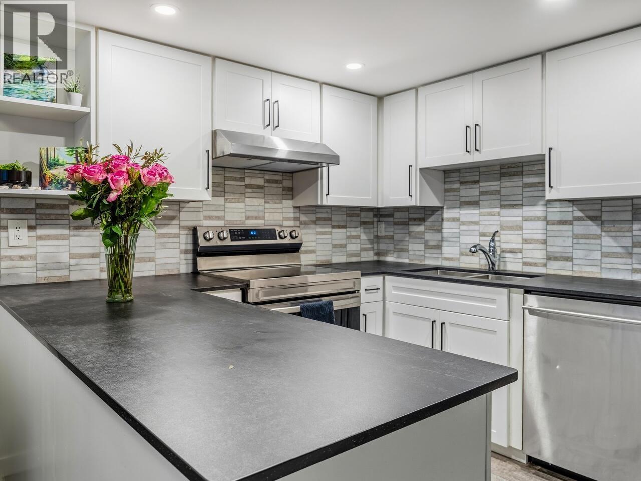 8616 SAFFRON PLACE, Burnaby, British Columbia