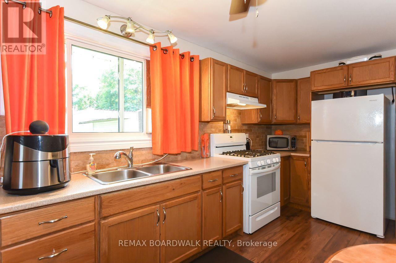 7032 Mason Street, Ottawa, Ontario  K4P 1C2 - Photo 12 - X12299331