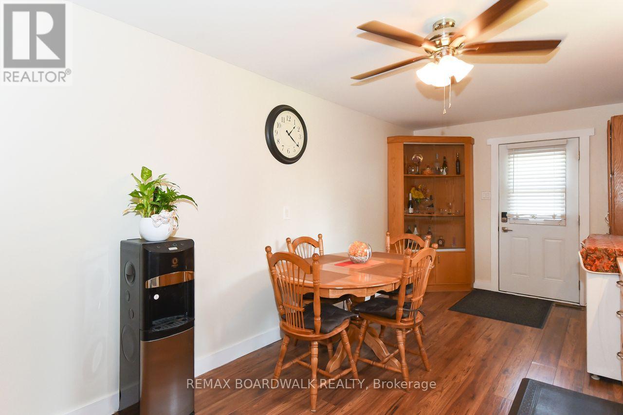 7032 Mason Street, Ottawa, Ontario  K4P 1C2 - Photo 11 - X12299331