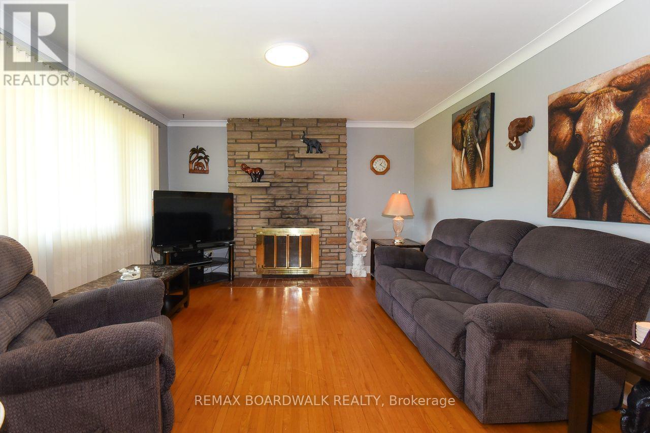 7032 Mason Street, Ottawa, Ontario  K4P 1C2 - Photo 14 - X12299331