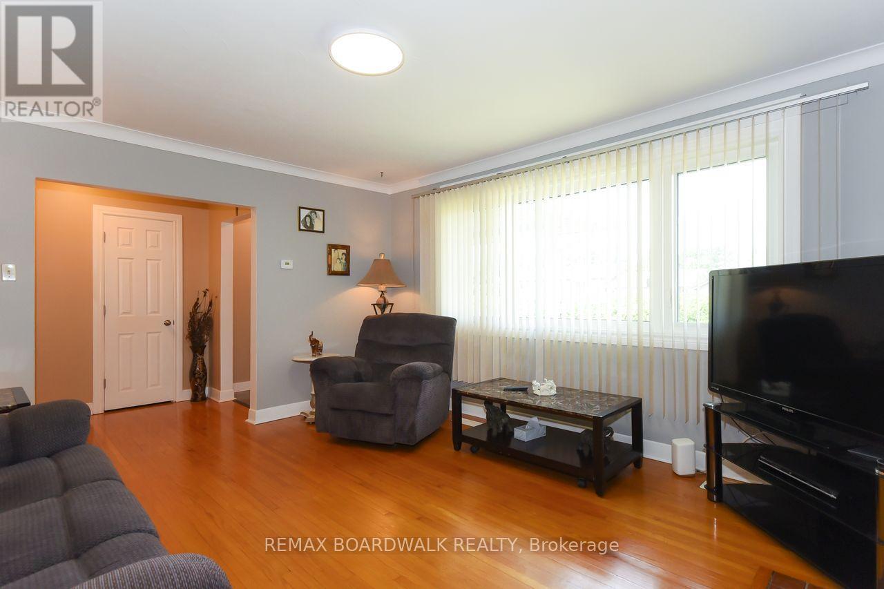 7032 Mason Street, Ottawa, Ontario  K4P 1C2 - Photo 16 - X12299331