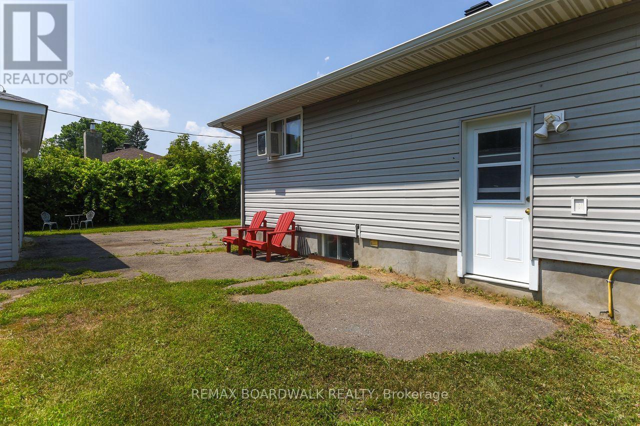 7032 Mason Street, Ottawa, Ontario  K4P 1C2 - Photo 6 - X12299331