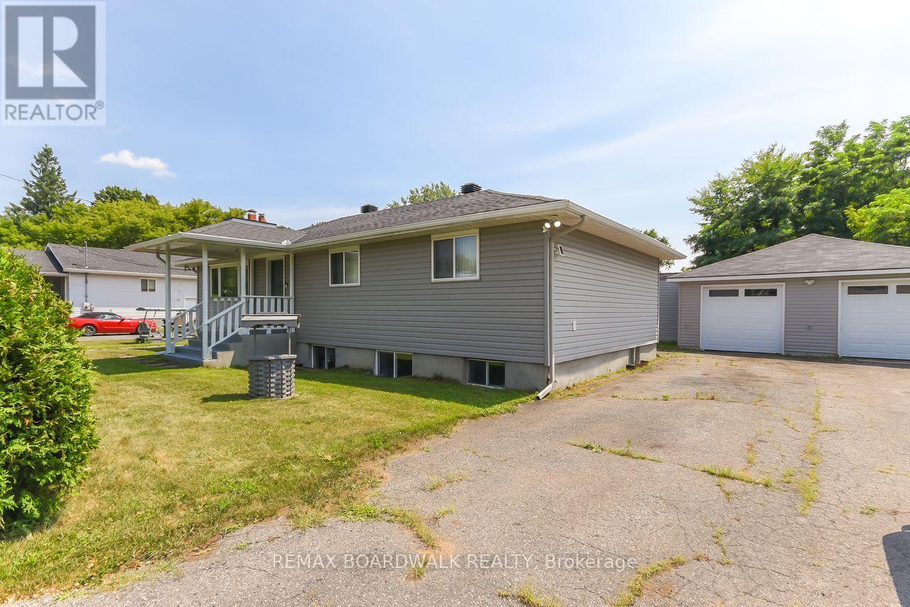 7032 Mason Street, Ottawa, Ontario  K4P 1C2 - Photo 3 - X12299331