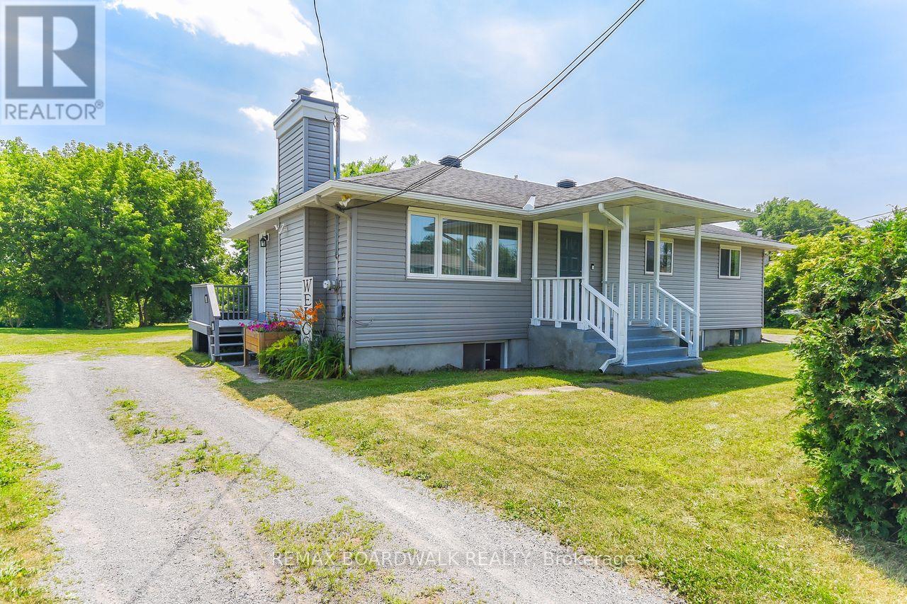 7032 Mason Street, Ottawa, Ontario  K4P 1C2 - Photo 5 - X12299331