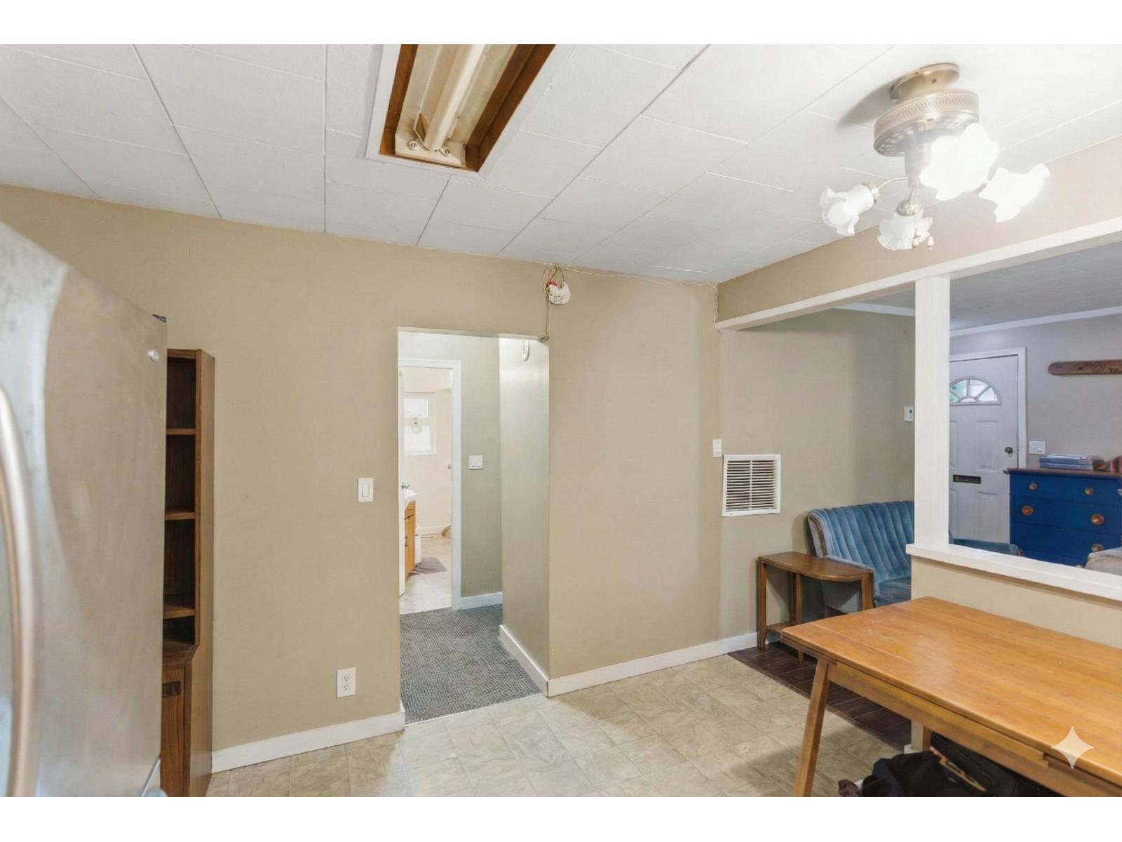 33219 7 Avenue, Mission, British Columbia  V2V 2E2 - Photo 10 - R3077754