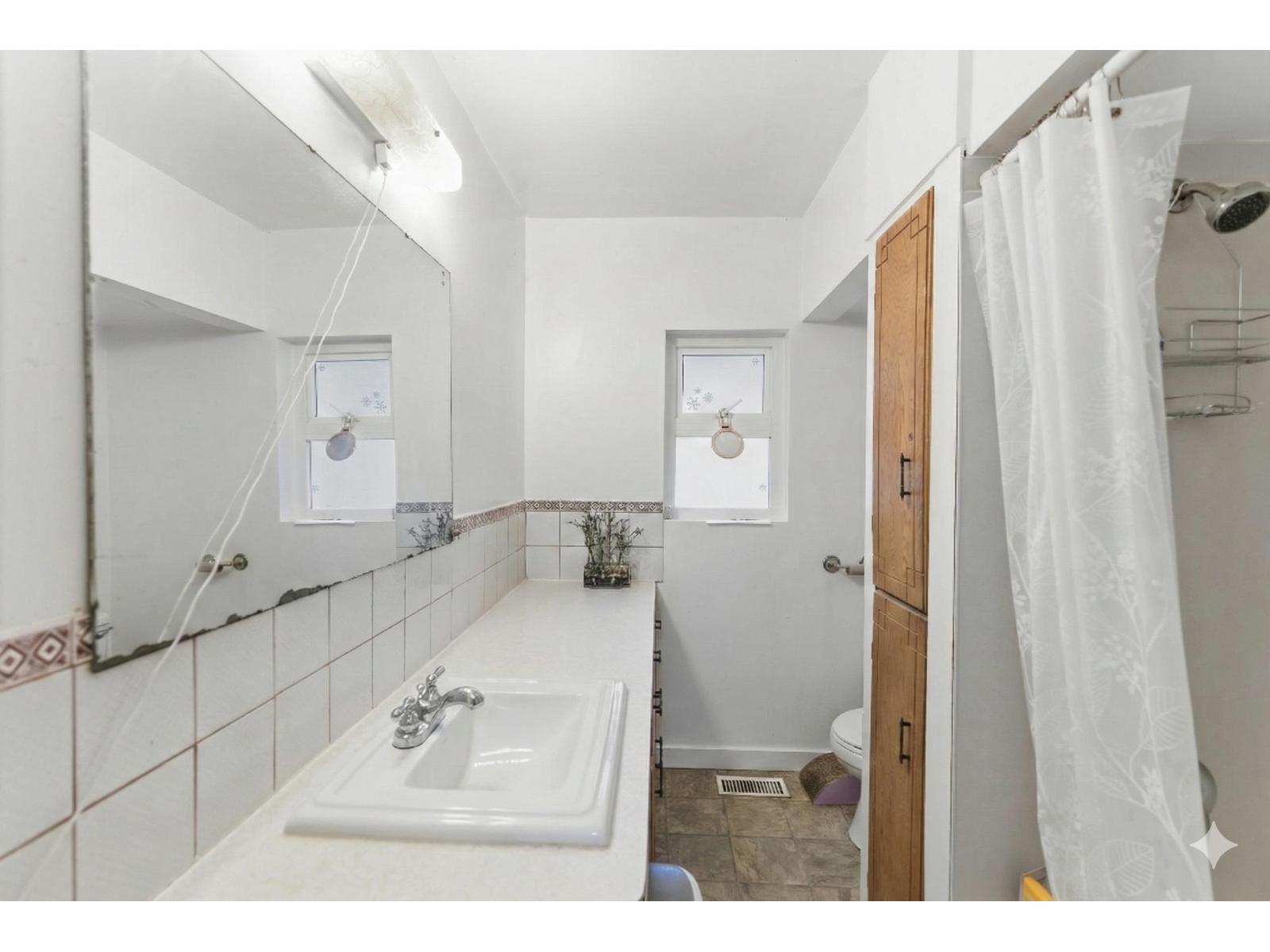 33219 7 Avenue, Mission, British Columbia  V2V 2E2 - Photo 12 - R3077754