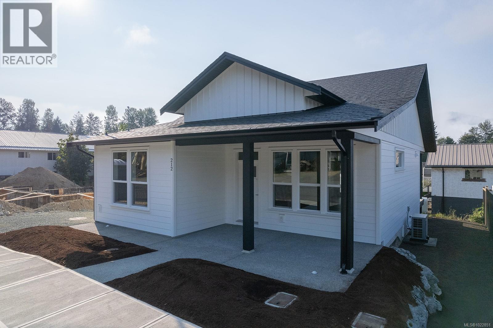 212 Oak Lane, Lake Cowichan, British Columbia