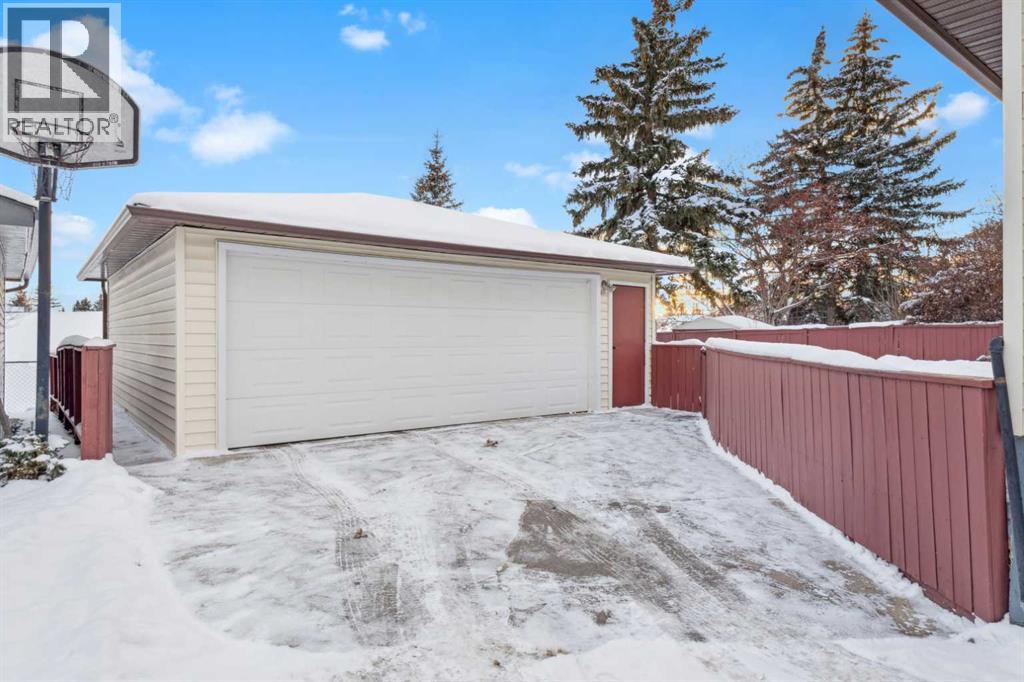 3221 Cedarille Drive Sw, Calgary, Alberta  T2W 2N2 - Photo 37 - A2270669