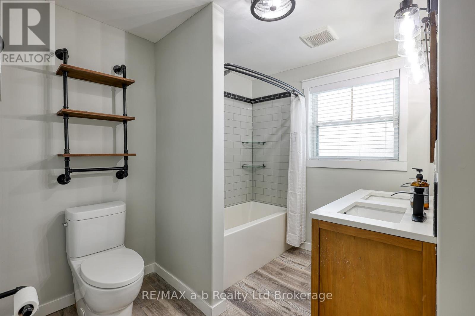 163910 Brownsville Road, South-West Oxford, Ontario  N4G 4G8 - Photo 22 - X12692058