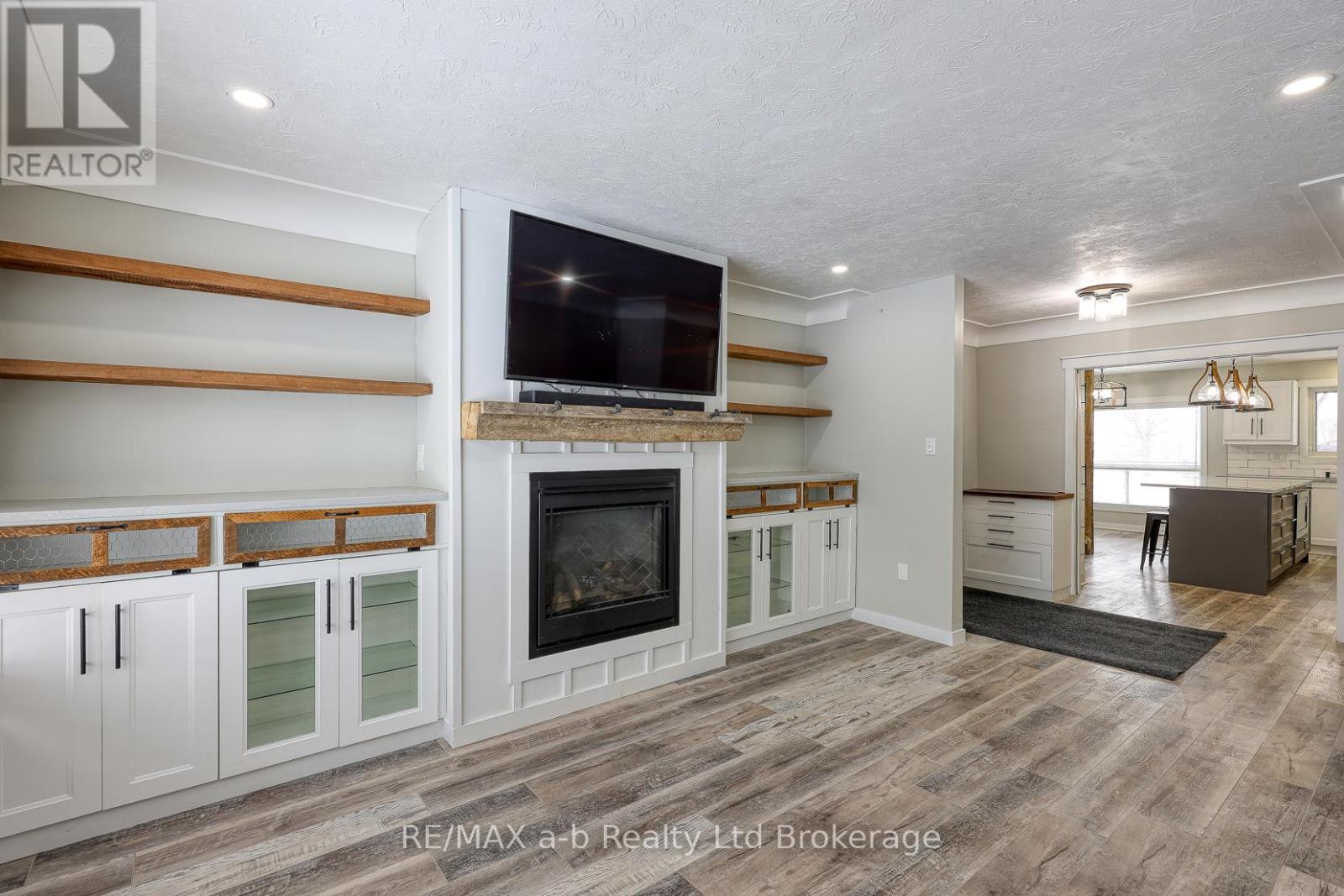 163910 Brownsville Road, South-West Oxford, Ontario  N4G 4G8 - Photo 3 - X12692058