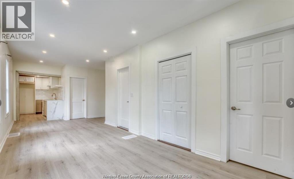 3229 Baby Street, Windsor, Ontario  N9C 1K6 - Photo 7 - 26001096