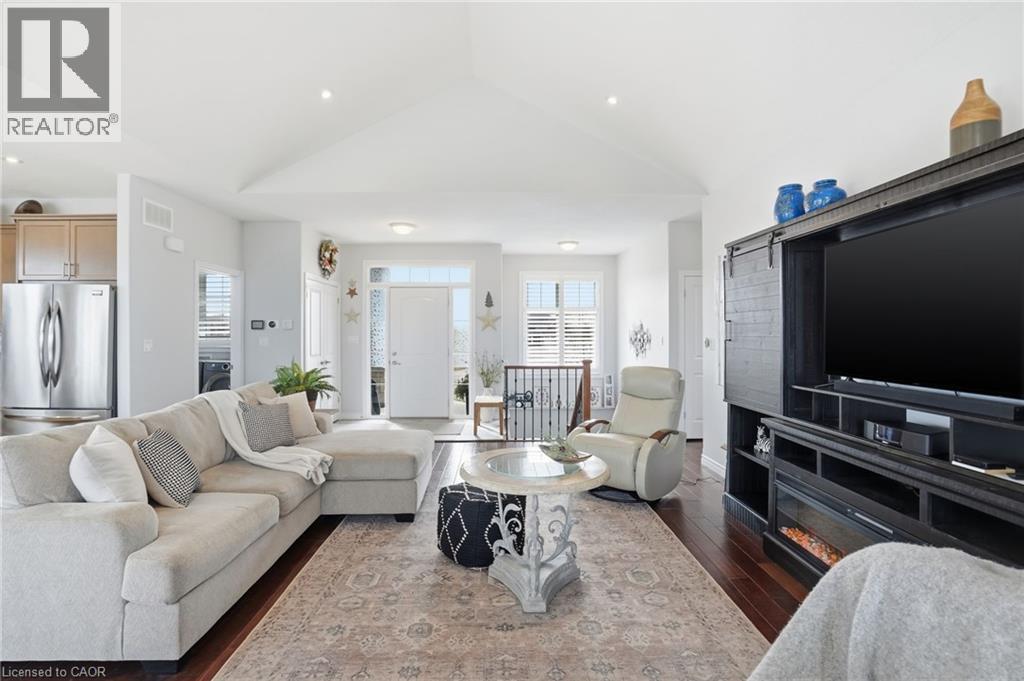 6 Macneil Court, Brantford, Ontario  N3S 0G3 - Photo 11 - 40798518