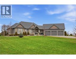 6 MACNEIL Court, Brantford, Ontario