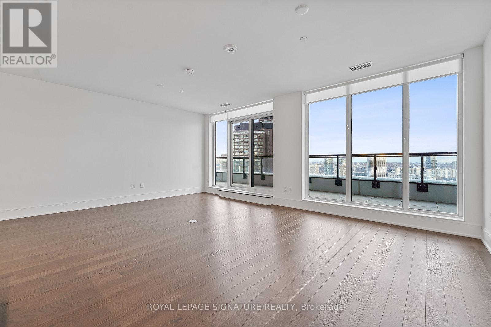 2507 - 30 Inn On The Park Drive, Toronto, Ontario  M3C 0P8 - Photo 10 - C12695754