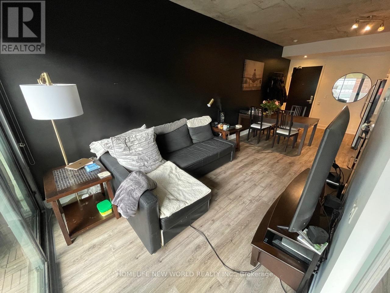 401 - 650 King Street, Toronto, Ontario  M5V 0H6 - Photo 2 - C12695768