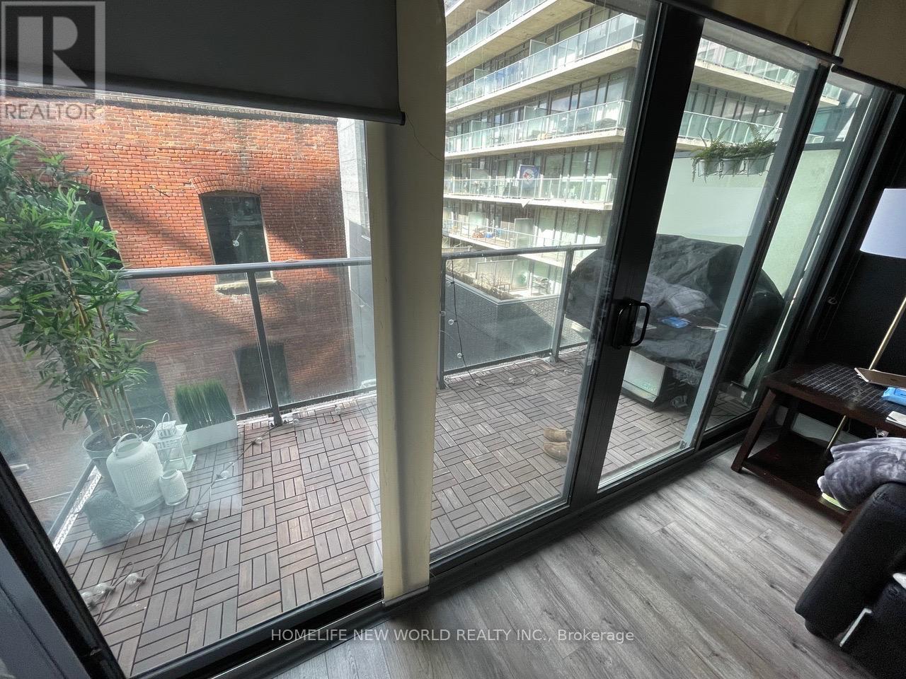 401 - 650 King Street, Toronto, Ontario  M5V 0H6 - Photo 5 - C12695768