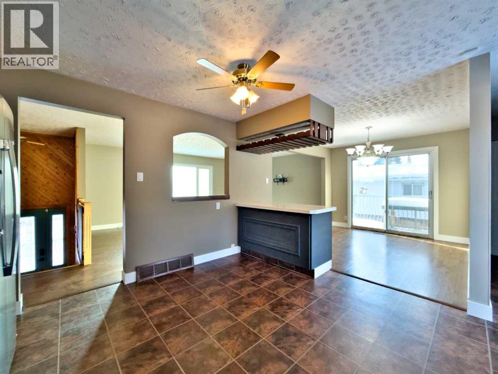 7717 29 Avenue, Coleman, Alberta  T0K 0M0 - Photo 9 - A2276773