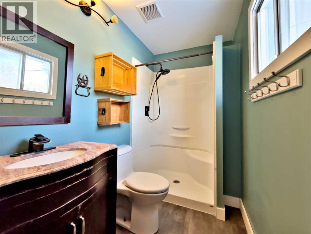 7717 29 Avenue, Coleman, Alberta  T0K 0M0 - Photo 15 - A2276773