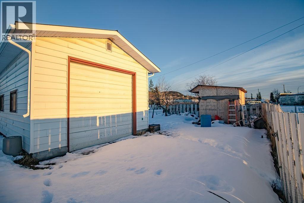 329-337 Morice Avenue, Fort St. James, British Columbia  V0J 1P0 - Photo 2 - R3077891