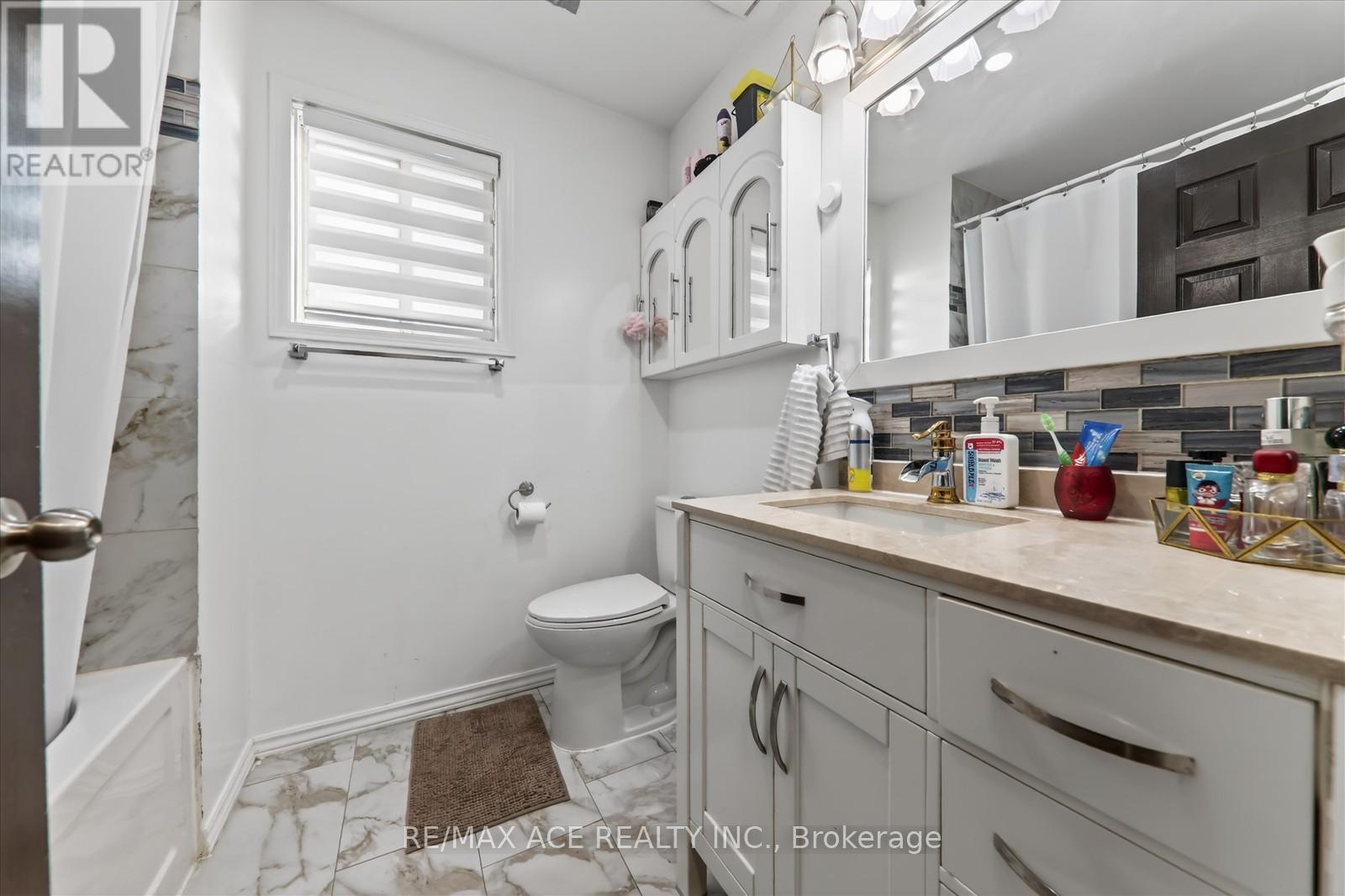 150 Centre Street S, Oshawa, Ontario  L1H 4A4 - Photo 12 - E12695736