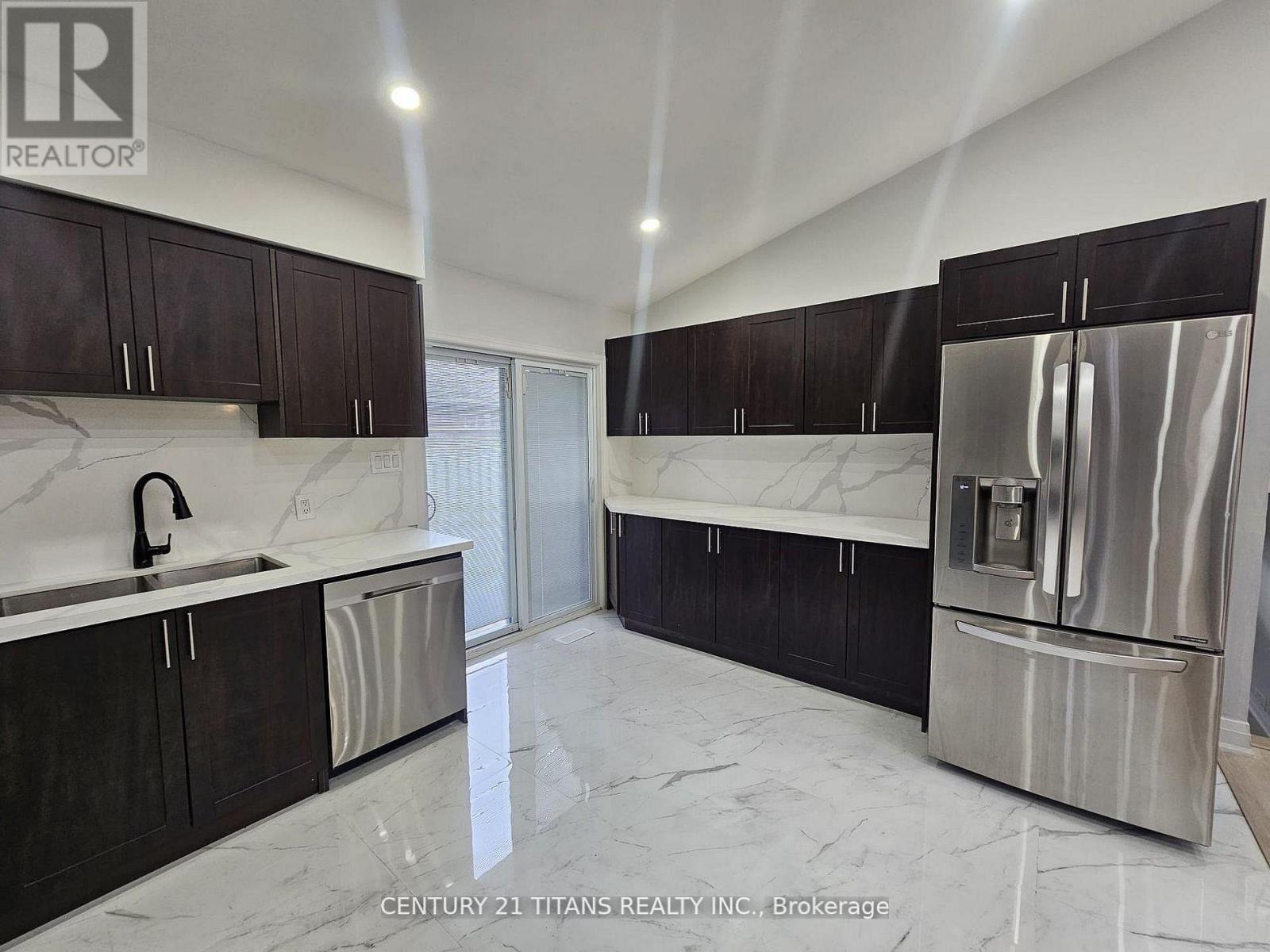 Main Floor - 1959 Dalhousie Crescent, Oshawa, Ontario  L1G 8C3 - Photo 3 - E12695822