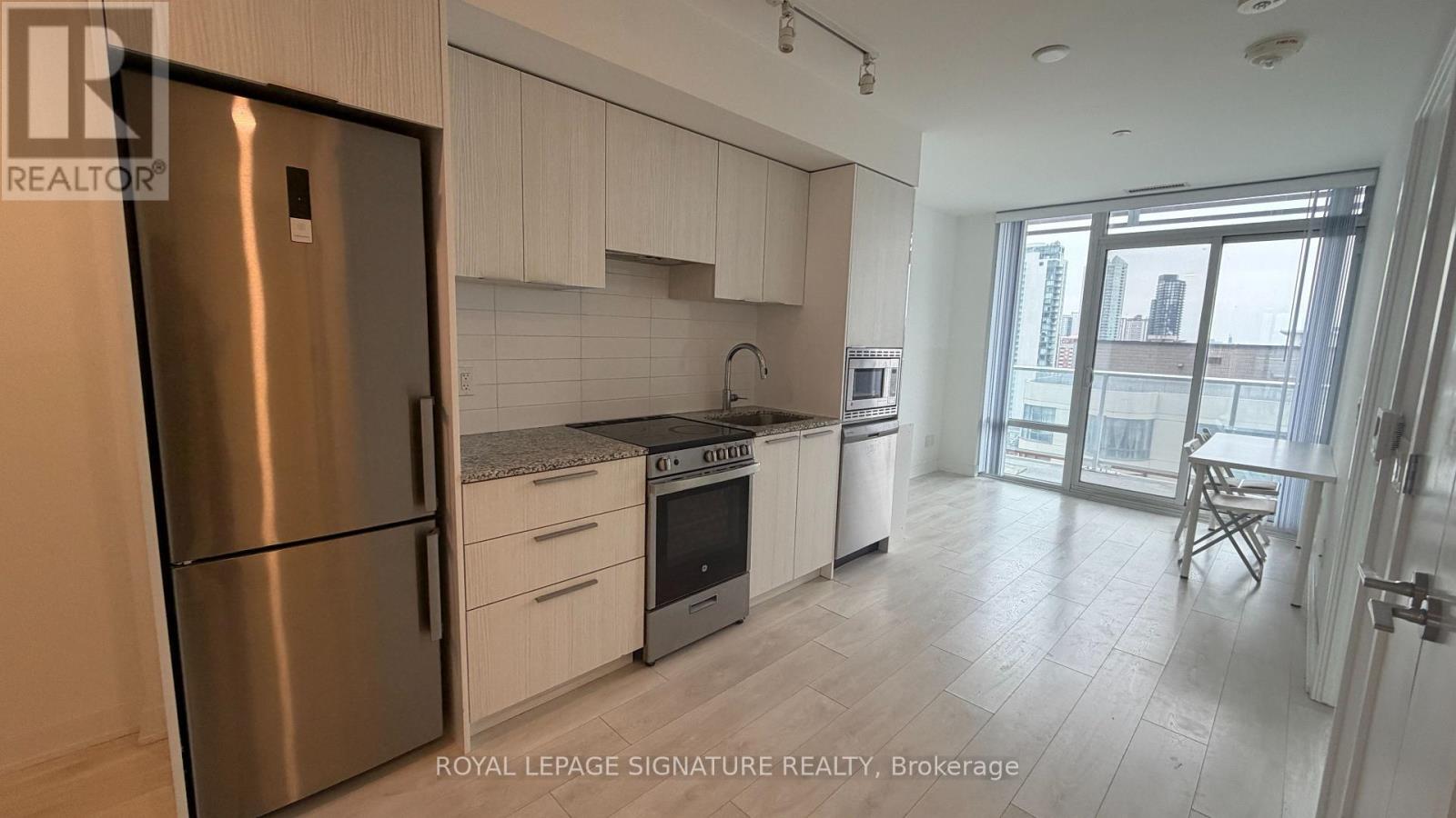 1613 - 18 Maitland Terrace, Toronto, Ontario  M4Y 0H2 - Photo 2 - C12531866