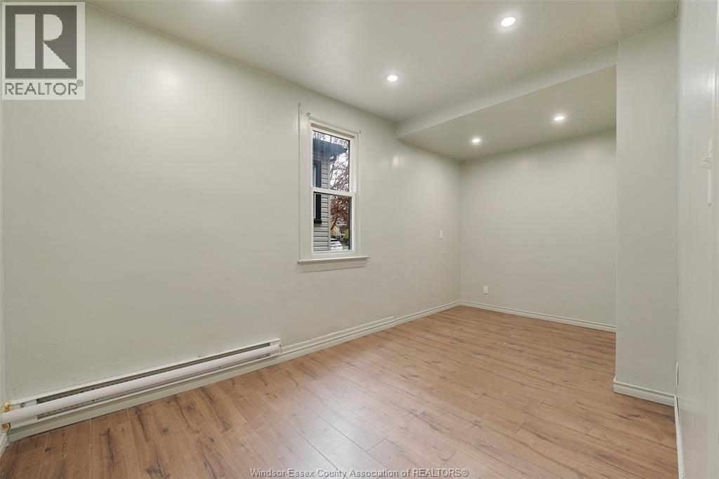 989 Lincoln, Windsor, Ontario  N8Y 2H3 - Photo 6 - 26001102