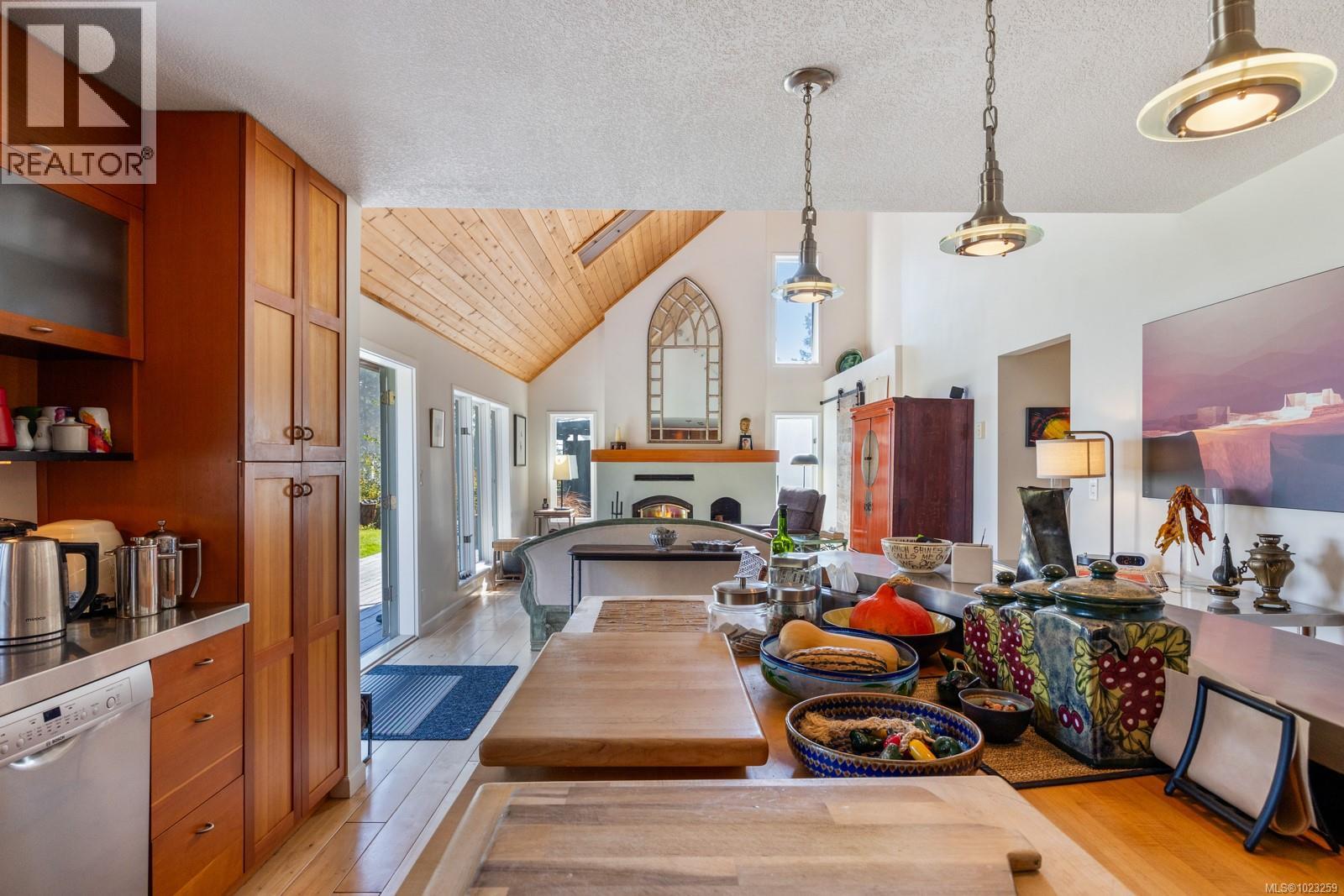 1901 East Rd, Denman Island, British Columbia  V0R 1T0 - Photo 6 - 1023259