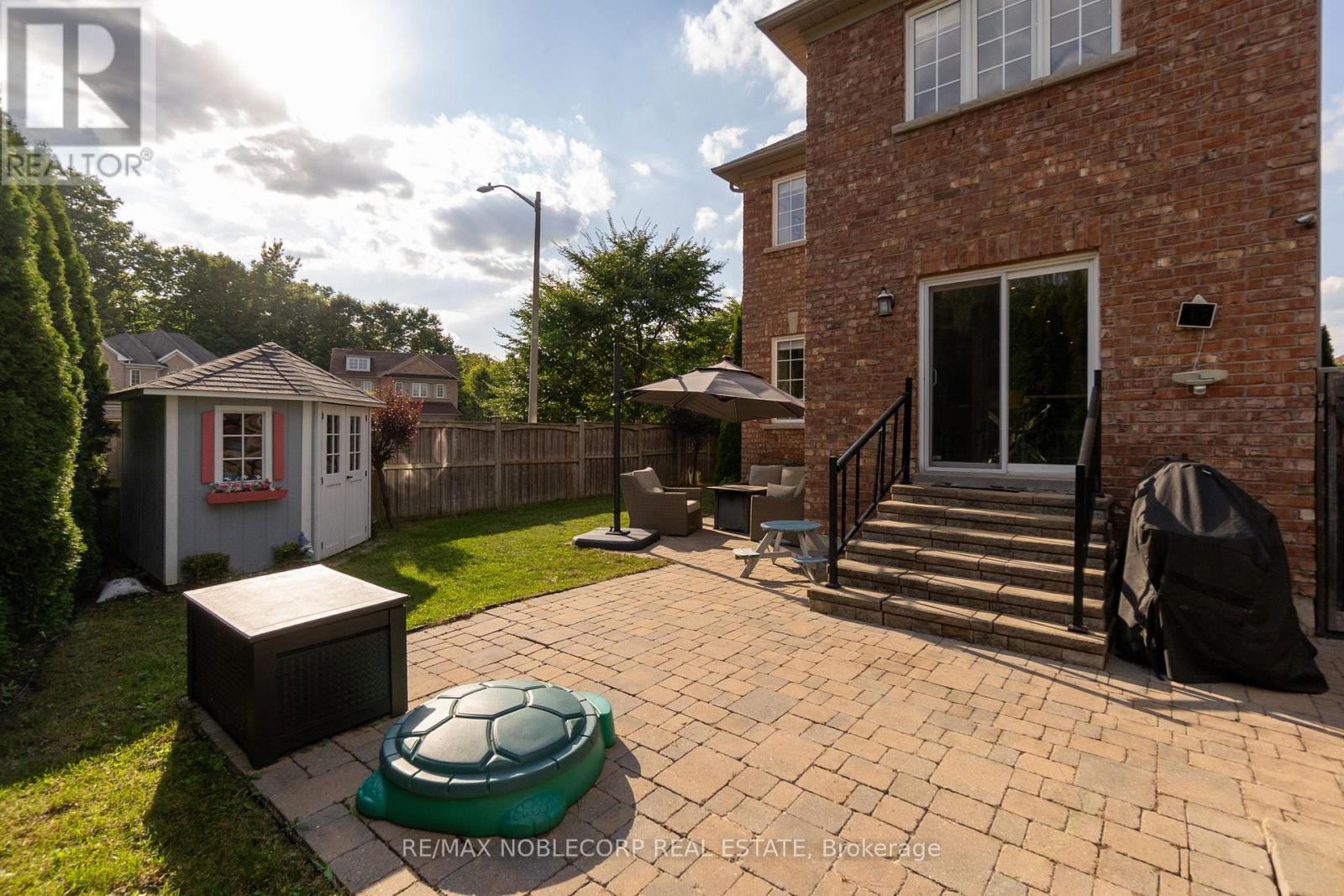 25 Aztec Court, Richmond Hill, Ontario  L4S 2W6 - Photo 39 - N12695498