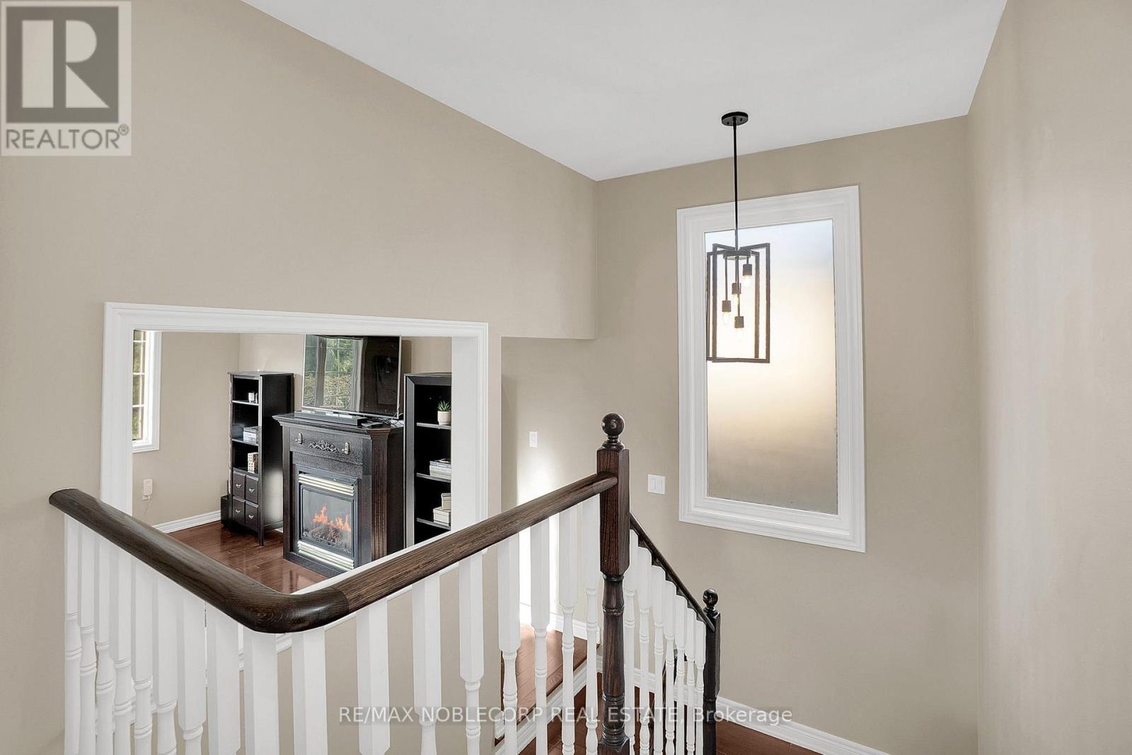 25 Aztec Court, Richmond Hill, Ontario  L4S 2W6 - Photo 25 - N12695498