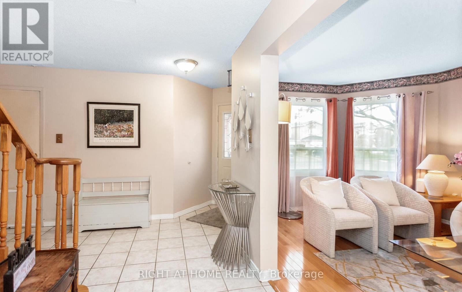 138 Atkins Circle, Brampton, Ontario  L6X 4E7 - Photo 10 - W12693178