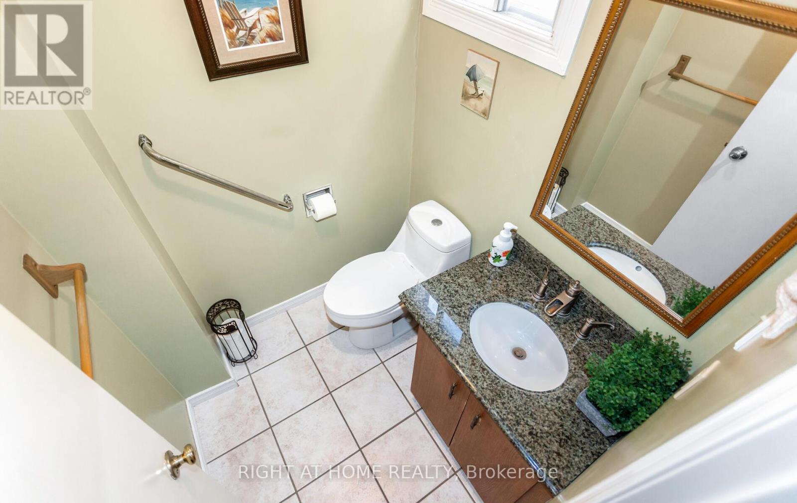 138 Atkins Circle, Brampton, Ontario  L6X 4E7 - Photo 24 - W12693178